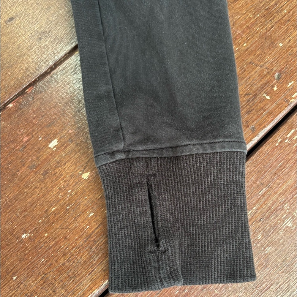 LULULEMON Sweatshirt Womens Size 4 Faded Black Scuba Crew Neck Kangaroo Terry - Picture 6 of 10